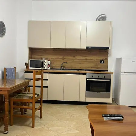 Apartment Learti